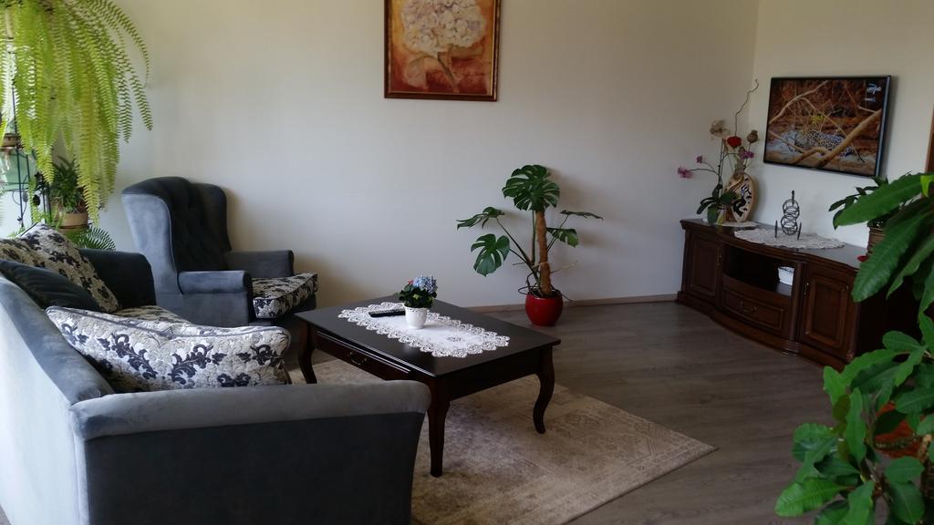 Family Apartment Нида Екстериор снимка
