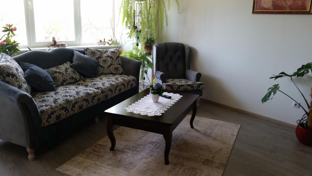 Family Apartment Нида Екстериор снимка