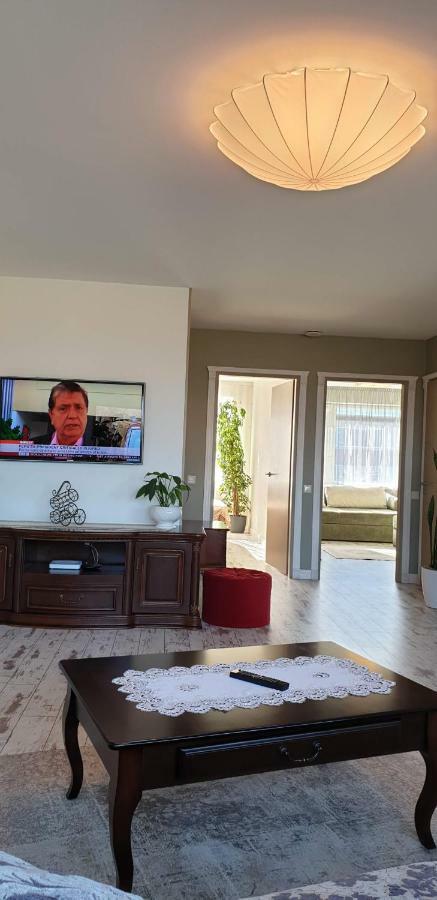 Family Apartment Нида Екстериор снимка